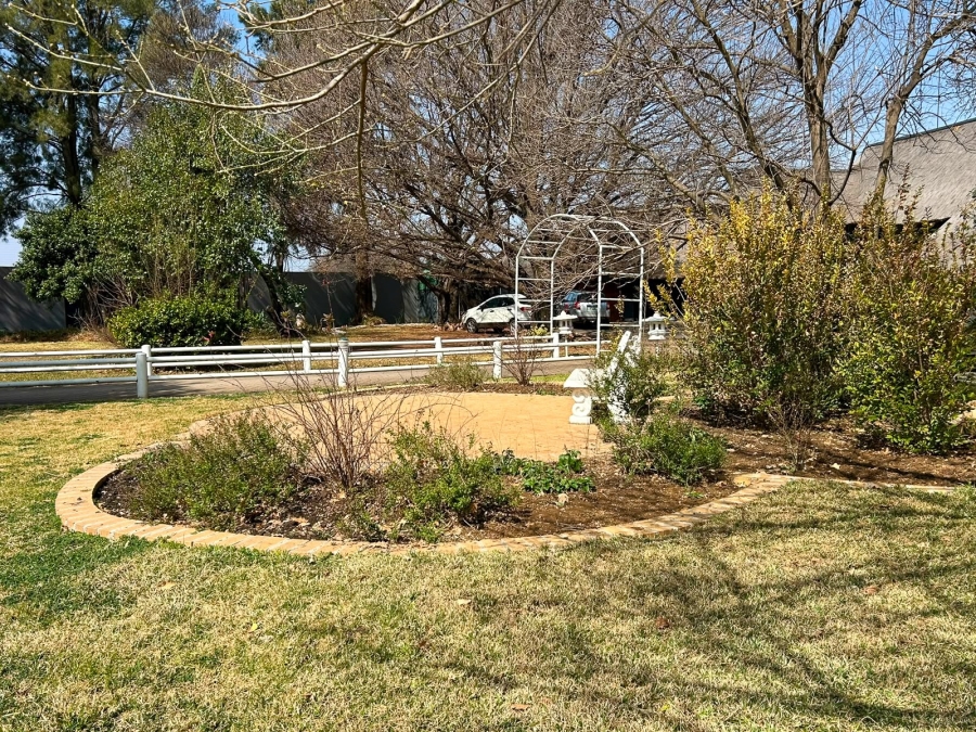 6 Bedroom Property for Sale in Potchefstroom Rural North West